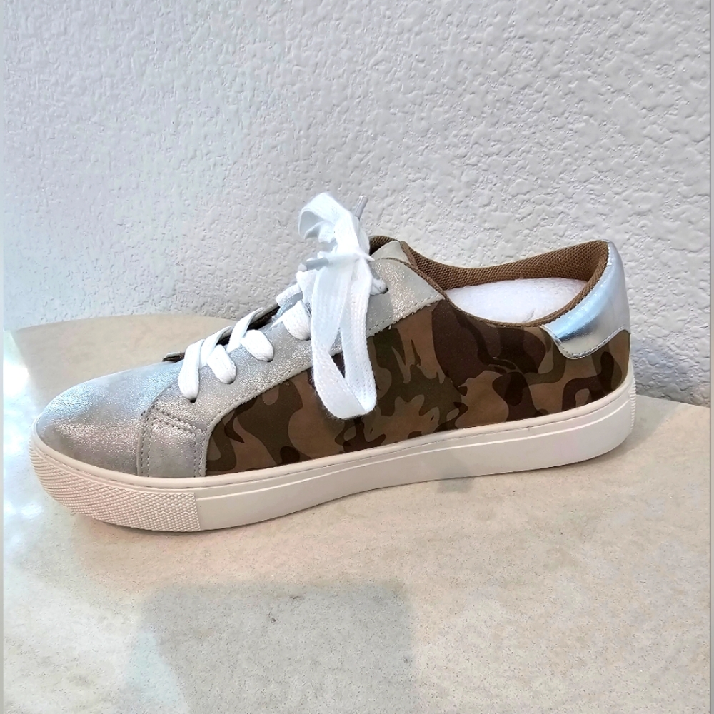 Corkys Camouflage and Silver Sneakers - Picture 3 of 5